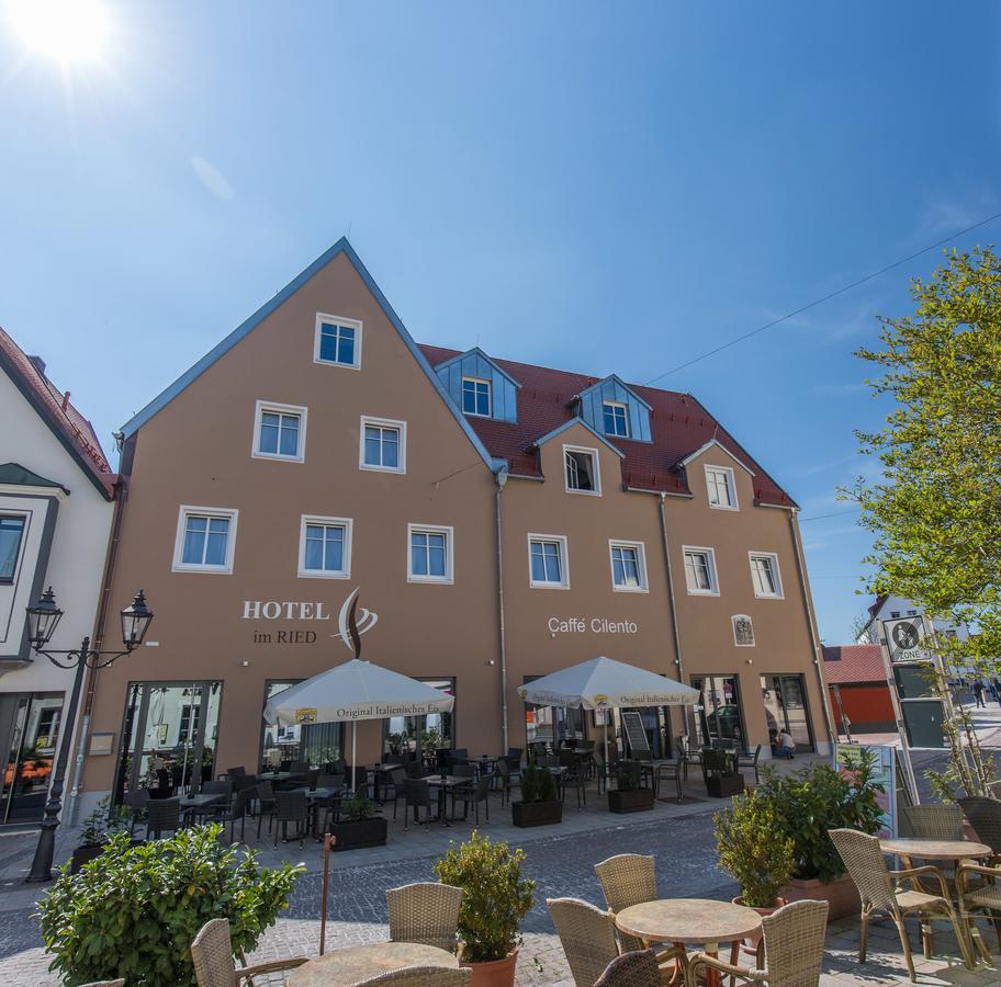 Hotel Im Ried Донаувёрт Экстерьер фото